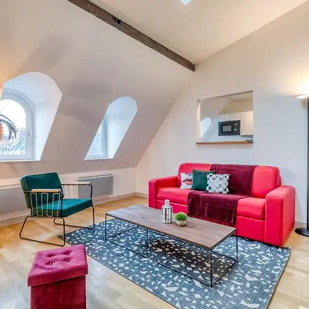 Sweet - Montaigne Iv Apartment