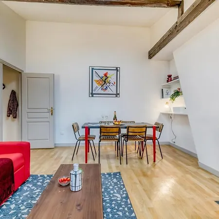 Apartment Sweet - Montaigne Iv